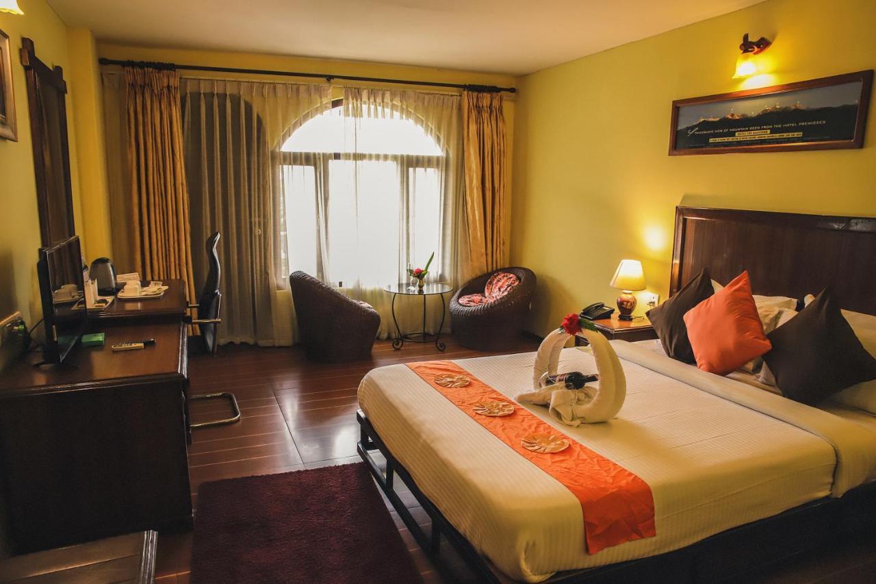 Hotel The Kantipur Pokhara Esterno foto